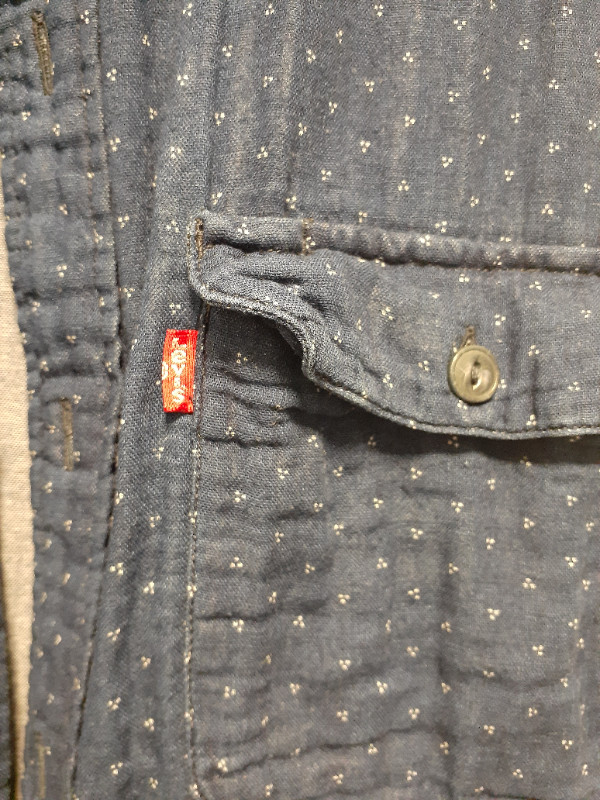 Cotton Levi's shirt, pattern, blue, XL, western-style in Men's in Calgary - Image 3