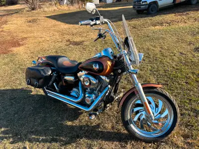 2008 105th anniversary edition superglide custom. 96 cubic inch twin cam stage one with programmer s...