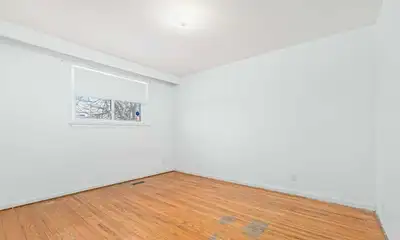 Room for rent in Etobicko Toronto