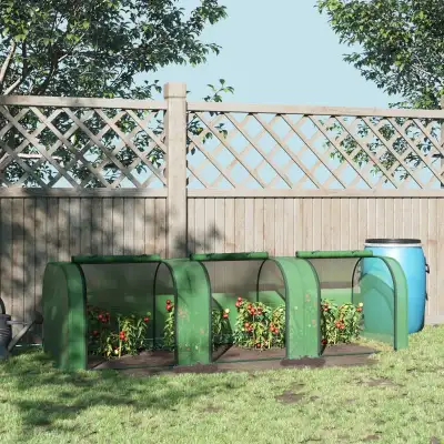 PORTABLE GREENHOUSE: Choose our outdoor garden greenhouse is an ideal way to extend your growing sea...