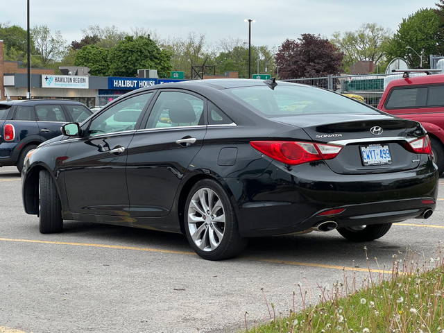 Hyundai Sonata 2.0T Limited | WELL MAINTAINED | Top Trim in Cars & Trucks in Hamilton - Image 2