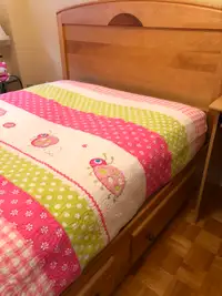 Double bed with storage drawers
