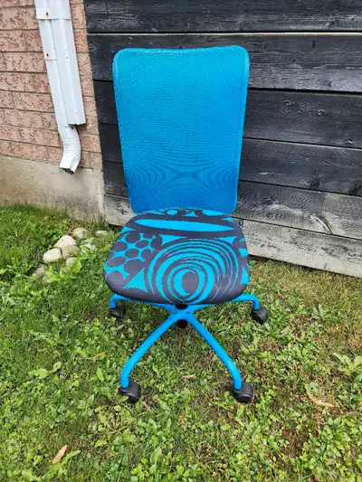 IKEA OFFICE CHAIR (Torbjorn) used around 10 weeks *, View more