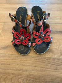 Ladies Leather Sandals-"Italmoda" size 6-7