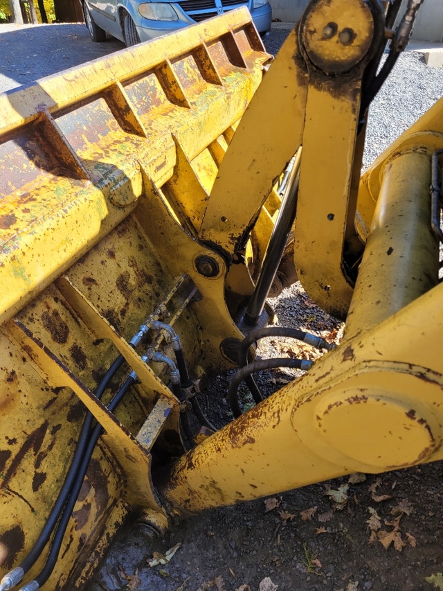 CAT backhoe Heavy Equipment Belleville Kijiji