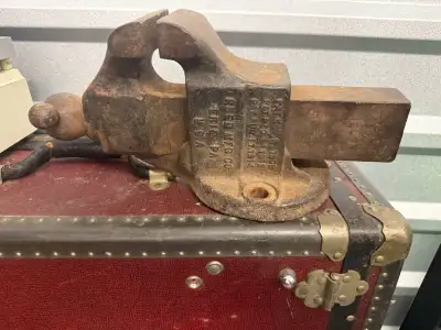 Reed 203 vise, a vintage machinist's tool