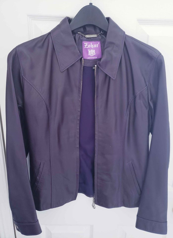 NEW Medium Purple Leather Jacket Cropped Biker Zip Fitted Sexy in Women's - Tops & Outerwear in Markham / York Region - Image 2