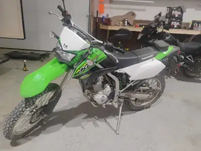2018 Kawasaki klx 250 3,257 kms on it just changed oil replaced Air filter and spark plug NWT regist...