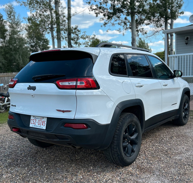 2015 Jeep Cherokee, Trailhawk  in Cars & Trucks in Grande Prairie - Image 4