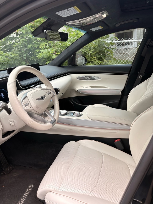 Transfer de Location / Lease Transfer: Electric Genesis GV70