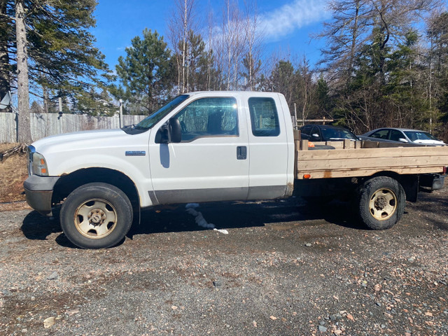 2005 f350 truck 4x4 in Cars & Trucks in Truro
