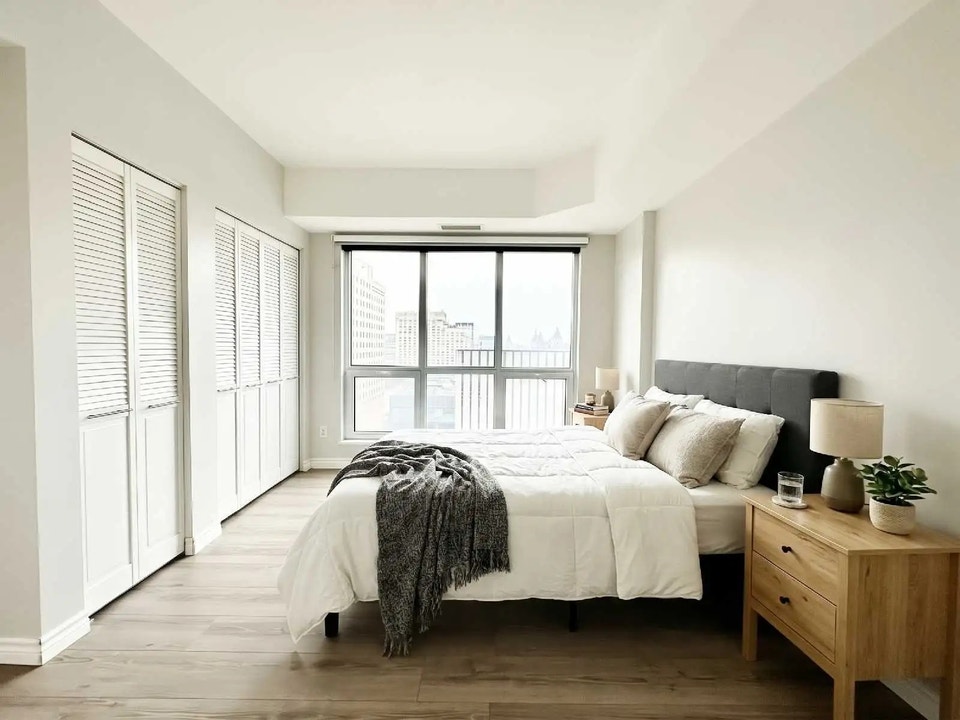 2 Bedroom 2 Bath Apartment Near Parliment Hill 4