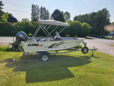 2015 Alumacraft escape 145, 40hp Yamaha, great shape not many hours on this boat. I have had this bo...