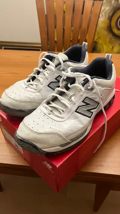 Chaussures tennis NewBalance (H) Modèle 806 pointure 11, View more