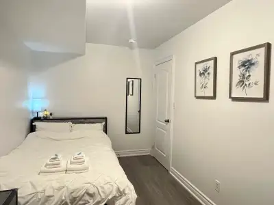 Private Basement Bedroom with full bathroom attached, Shared kitchen and laundry in townhouse ️Fully...