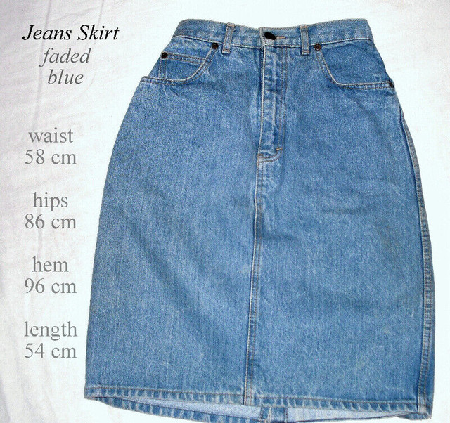 Jeans Skirts, excellent, size 9 dark blue + size  5 faded blue in Women's - Bottoms in City of Toronto - Image 4