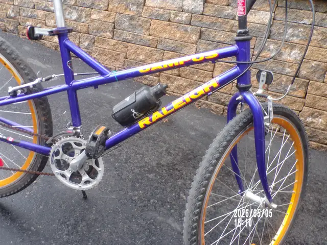 velo demarque raleigh in Road in Laval / North Shore - Image 3