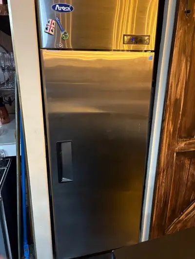 Reach in Refrigerator Atosa bussines grade, View more