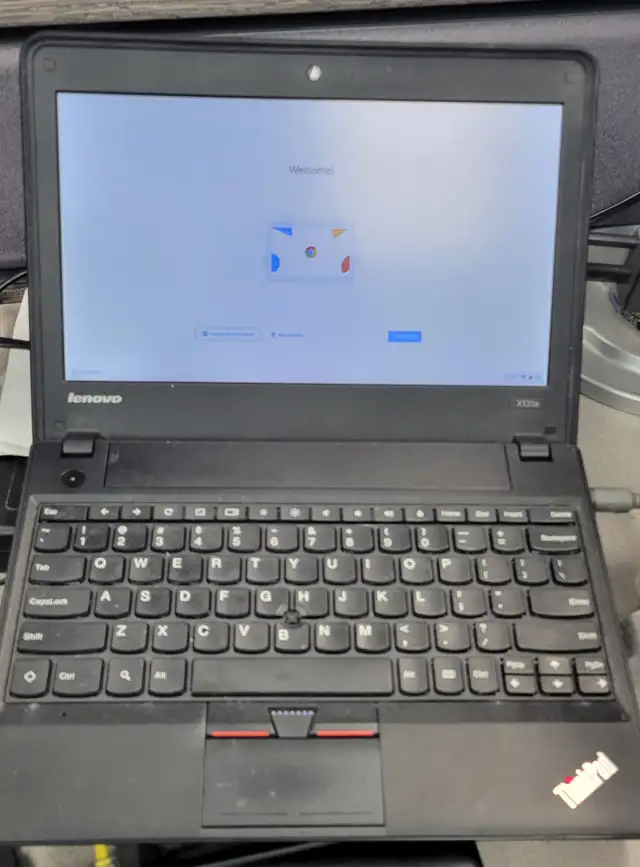 Lenovo Chromebook X131e in Laptops in Ottawa - Image 2