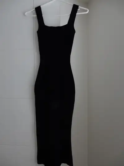 H&M SQUARE NECK MIDI RIBBED KNIT DRESS, View more