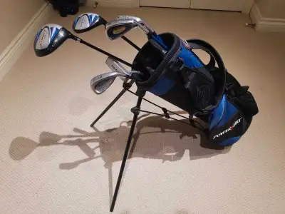 Junior golf club set, right handed, View more