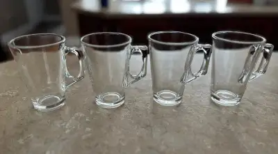 Like New Glass Mugs - Kemptville
