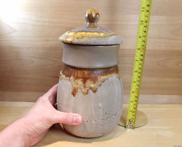 2 jarres (pots) de la Poterie Laurentienne Canada dans Art et objets de collection  à Lanaudière - Image 4