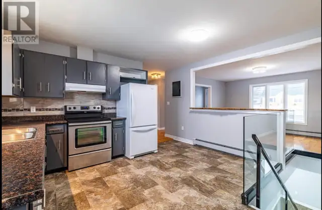 room for rent all utilities are included  in Room Rentals & Roommates in Charlottetown - Image 7