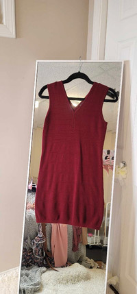 Burgundy short dress size M