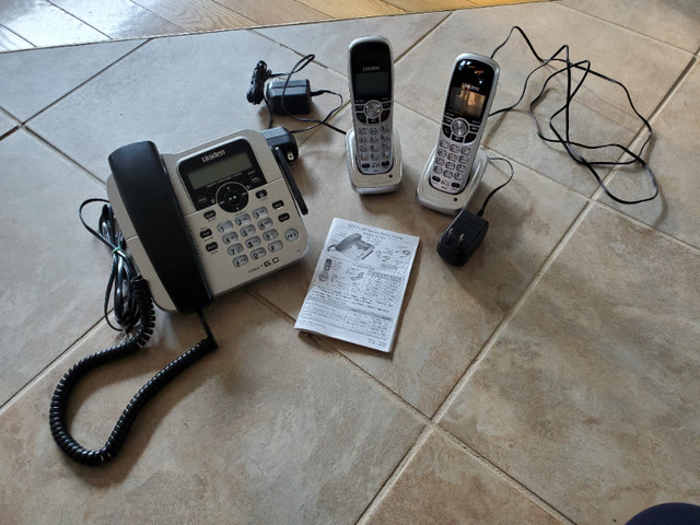 Corded/cordless phone sets in Home Phones & Answering Machines in Moncton