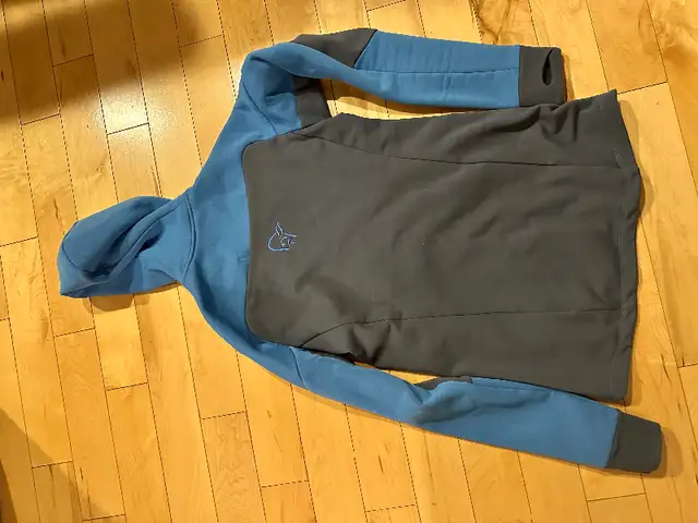 Norrona Trollveggen Powerstretch Pro Zip Hood in Women's - Tops & Outerwear in Calgary - Image 3