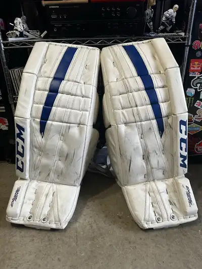 CCM Extreme Flex II Intermediate Goalie Pads - 31”+1”, View more