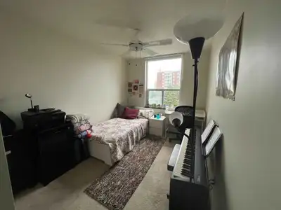 York University Living - Only 8 Minutes Walk Keele Campus Condo