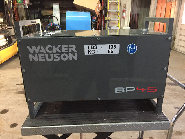 AUBAINE Pompe industriel Wacker Neuson BP45 / BP170 Booster Pump dans Autre  à Laval/Rive Nord