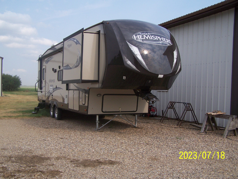 2014 Salem Hemisphere Lite 266RLBS 5TH Wheel RVs & Motorhomes Swift Current Kijiji
