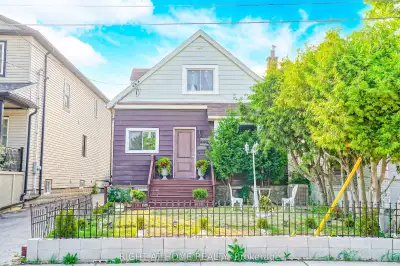 Just Listed for Sale in Scarborough! 174 Aylesworth Avenue, Toronto, M1N 2J6 ✅ Welcome to this beaut...