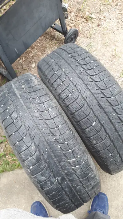 Four Michelin Winter tire 225 / 65 / R17 Asking $100 Cash