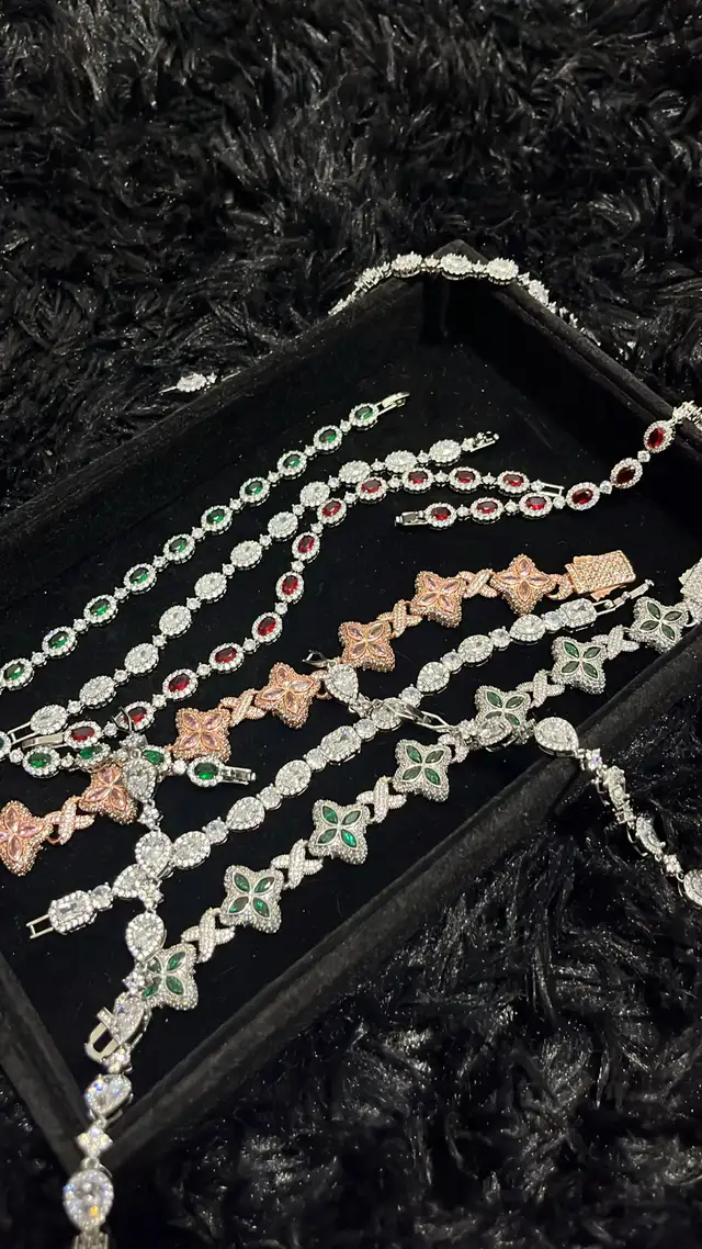 jewlery pieces