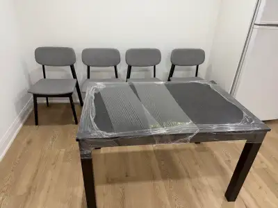 Modern Extendable Dining Table – Structube, View more