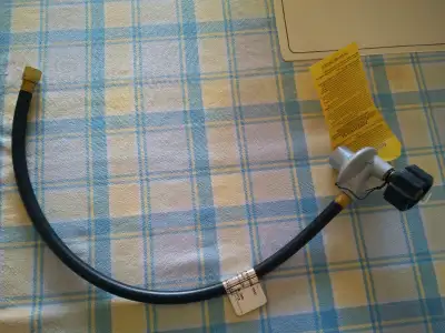 Tuyau de raccordement pour poêle BBQ ou autre appareil fonctionnant au gaz propane. Tuyau de 24 pouc...