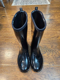 Ladies KAMIK rain boots (size 7)