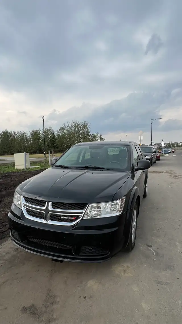 2015 dodge Journey in Cars & Trucks in Mississauga / Peel Region - Image 2