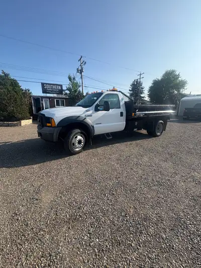2006 Ford F550XL Super Duty 4x2 Dump Truck *Only 67,788kms *6.0L V8 Diesel *Auto Trans *PTO *Fresh C...
