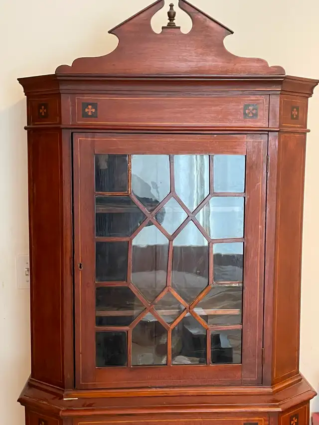 Antique Edwardian Cabinet in Hutches & Display Cabinets in City of Toronto - Image 6