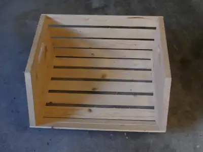 Wooden storage bin/ vegetable crate - 9.25”x15”x17.75” - cash only - P/up 52/197 St., Langley City