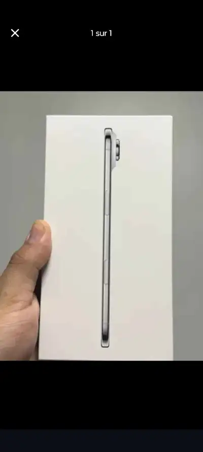 iphone air 1tb noir neuf dans boîte jamais ouvert 1500$, View more