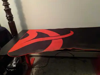 Gaming desk good condition. With chair $25