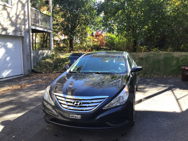 Hyundai Sonata 2013 en très bon état avec un attache remorque dans Autos et camions  à Longueuil/Rive Sud
