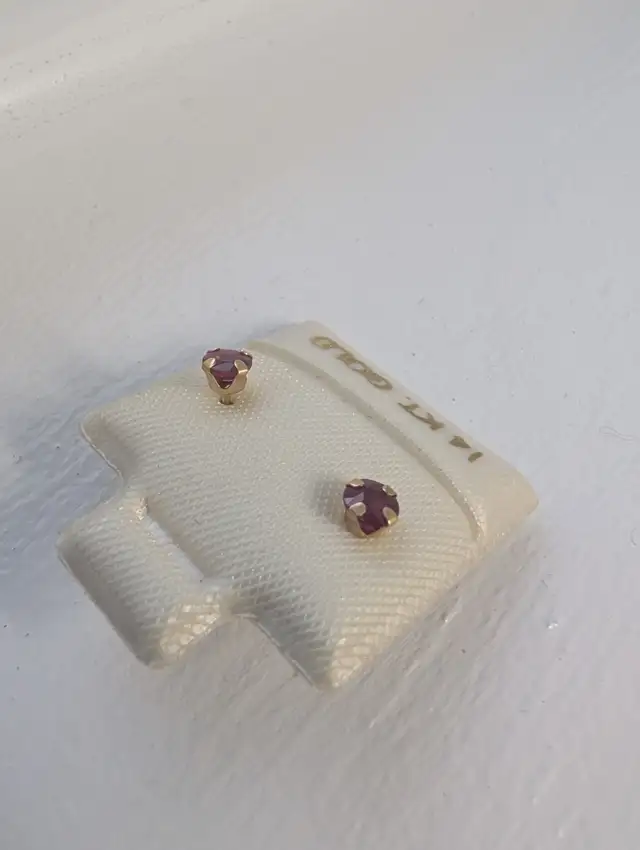Brand New 14K Yellow Gold Ruby Earrings For Sale in Jewellery & Watches in London - Image 6