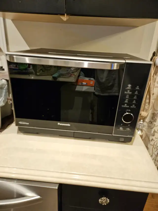 Panasonic Countertop Steam Oven in Microwaves & Cookers in London - Image 2